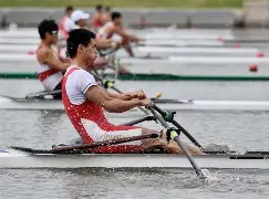 赛艇夜战:蓬莱灰熊队大胜东海貔貅队,临门一脚致胜更衣室氛围正向的简单介绍 赛艇夜战:蓬莱灰熊队大胜东海貔貅队,临门一脚致胜更衣室氛围正向的简单介绍