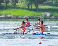 赛艇夜战:蓬莱灰熊队大胜东海貔貅队,临门一脚致胜更衣室氛围正向的简单介绍 赛艇夜战:蓬莱灰熊队大胜东海貔貅队,临门一脚致胜更衣室氛围正向的简单介绍