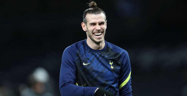 关于凯恩连续十二场比赛得分超过出色防守，湖人挑战极限！的信息